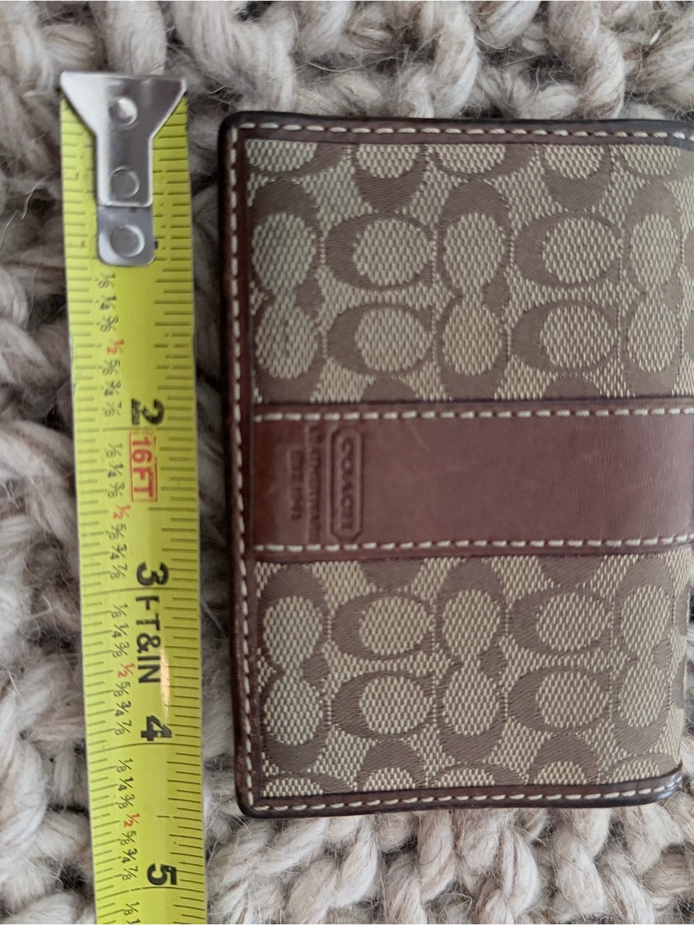 Coach wallet Card Holder Bifold in Brown Signature Canvas